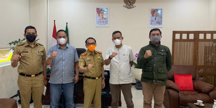 Ketua PWI Jabar – Kepala Kesbangpol Jabar Jajaki Sinergi Program