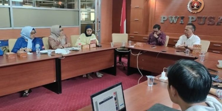 Meriahkan HUT IKWI, PWI Pusat Gelar Fun Walk 2023