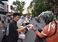 PWI Kota Bandung Tutup Program Berbagi Ramadan dengan Pembagian Takjil